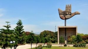 क्या है अनुच्छेद 240? चंडीगढ़ को इसके दायरे में लाने के केंद्र के प्रस्ताव पर पंजाब में क्यों मचा बवाल?