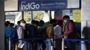 इंडिगो का परिचालन संकट बरकरार, दिल्ली-मुंबई समेत कई एयरपोर्ट पर सैकड़ों उड़ानें रद्द