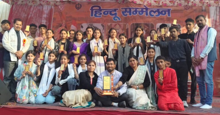 *हिंदुओ को है अपनी एकता पर अट्टू विश्वास : ज्ञान प्रेमानन्द *सप्तऋषि बस्ती में आयोजित हिन्दू सम्मेलन में उमड़ा हिन्दू समाज !!