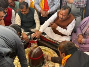 श्री विश्वेश्वर महादेव मंदिर में प्राण प्रतिष्ठा का भव्य आयोजन !!