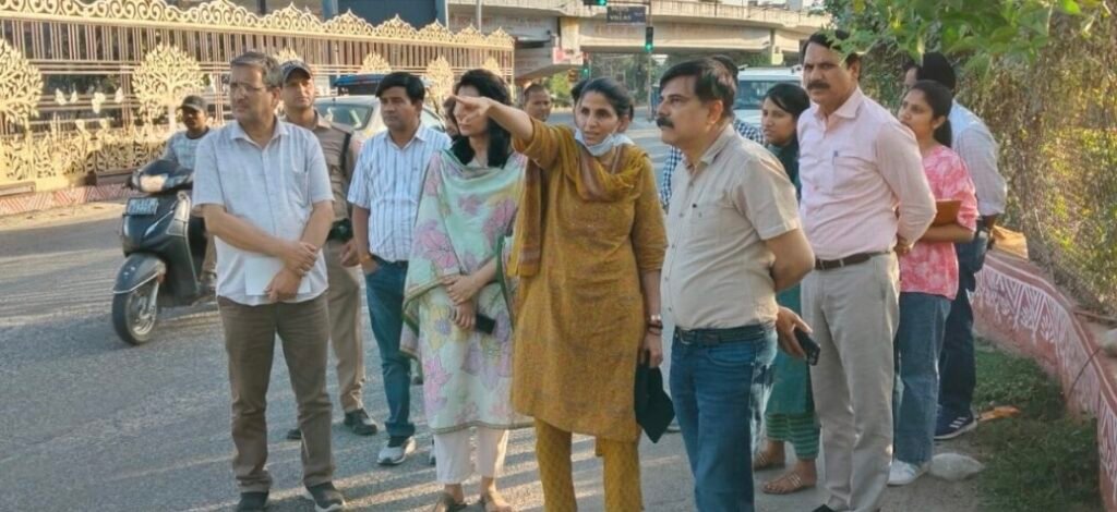 कुंभ मेला मेलाधिकारी ने किया प्रशासनिक रोड कॉरिडोर सहित विभिन्न निर्माण कार्यों का निरीक्षण। गुणवत्ता व समयबद्धता सुनिश्चित करने के सख्त निर्देश।
