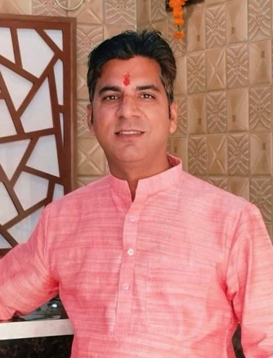 हरिद्वार में पानी का हाहाकार: यात्रा सीजन में प्यासे पर्यटक और स्थानीय निवासी, सुनील सेठी ने दी आंदोलन की चेतावनी