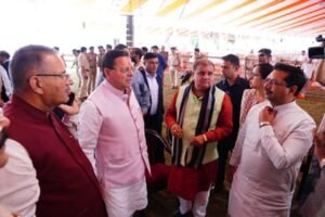 PM Modi Dehradun Visit:&nbsp; सीएम धामी ने परखीं पीएम मोदी के कार्यक्रम की तैयारियां, डाट काली मंदिर में की पूजा