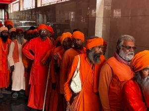धर्मनगरी हरिद्वार में संत सेवा की अनुपम झलक: श्री निगम कुटीर आश्रम में लगा विशेष भंडारा