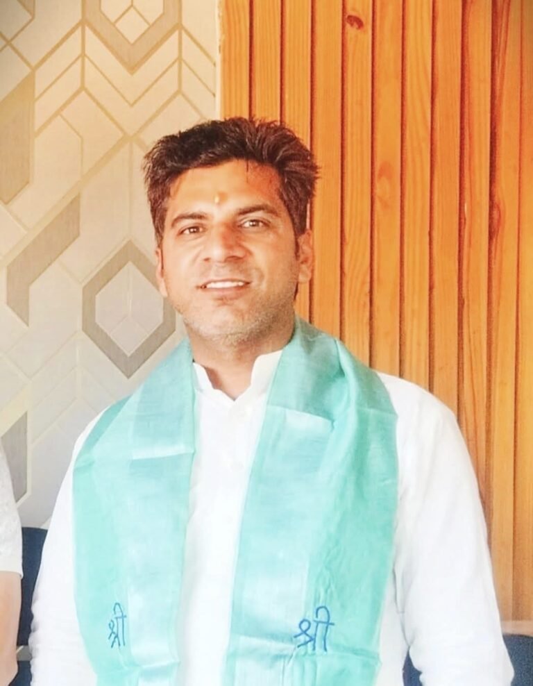 हरिद्वार में अनियोजित कार्यों से खुदी सड़कें बनीं जानलेवा, सुनील सेठी ने मुख्यमंत्री और DM को पत्र लिख की सख्त कार्रवाई की मांग