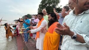 मुख्यमंत्री धामी के सफल 5 वर्ष पूरे: किसान मोर्चा मंडल मंत्री विकास गुप्ता ने गंगा किनारे किया दुग्धाभिषेक और महाआरती, मांगी प्रदेश की खुशहाली