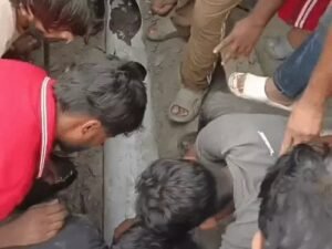 देहरादून में 10 इंच के पाइप में फंसा 6 साल का मासूम, 30 मिनट तक चला रेस्क्यू, लेकिन नहीं बची जान